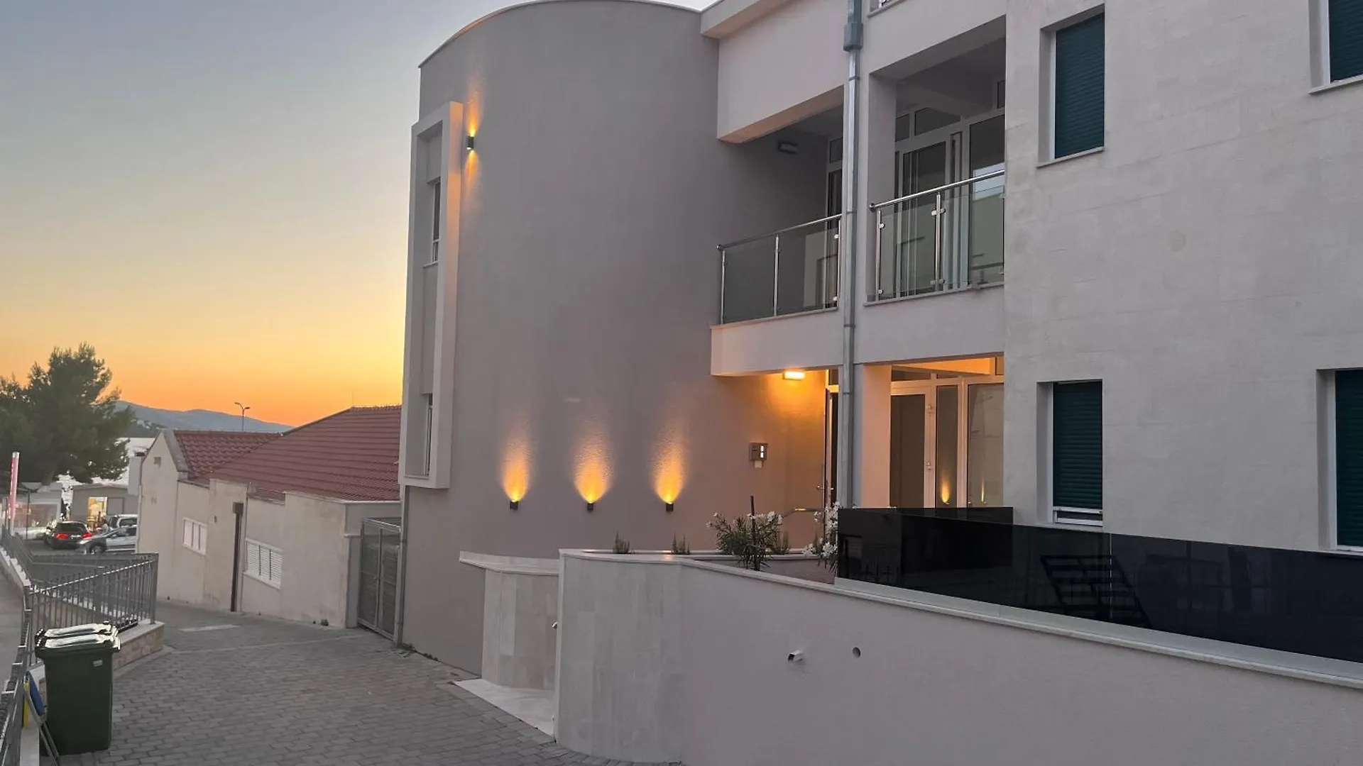Bova Apartment contacts