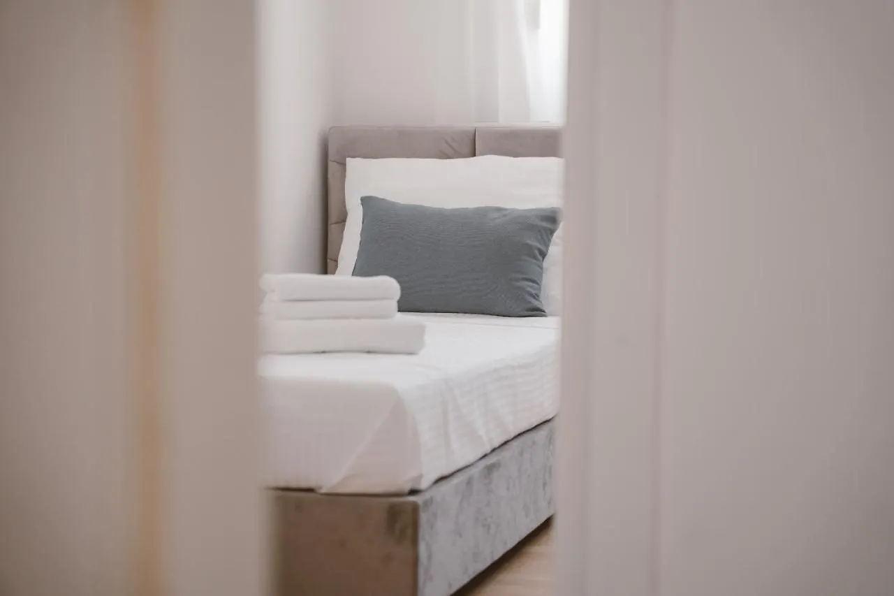 Bova Apartment Trogir 0*,